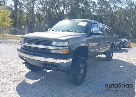 2000 Chevrolet Silverado 2500 Ls z USA, uszkodzony, nr VIN 1GCGK29U2YE328660